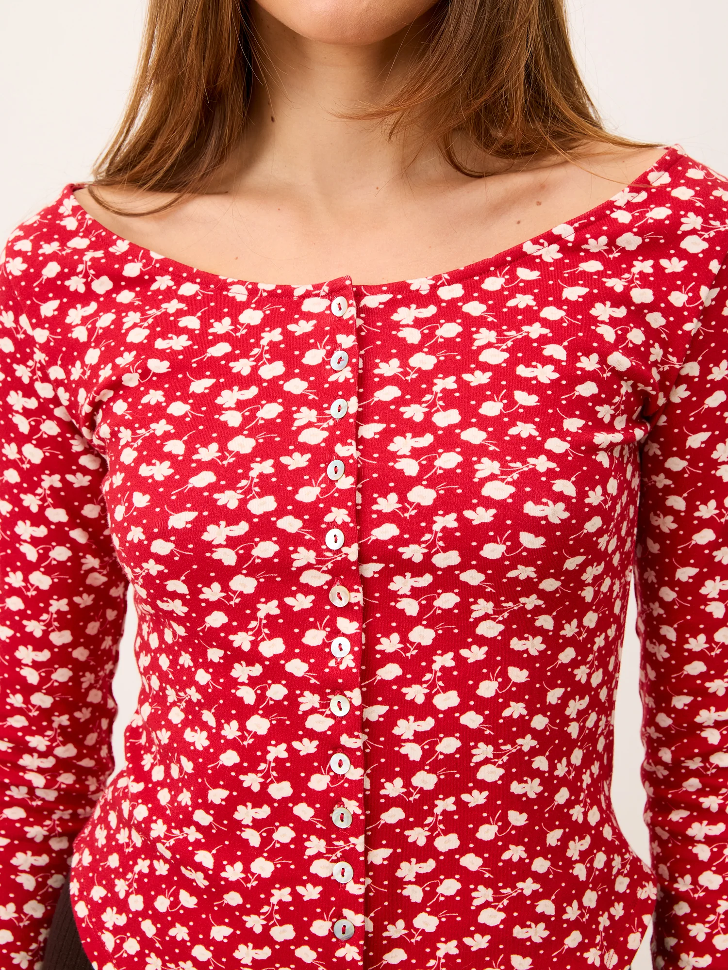 Top BEATA - Image 5